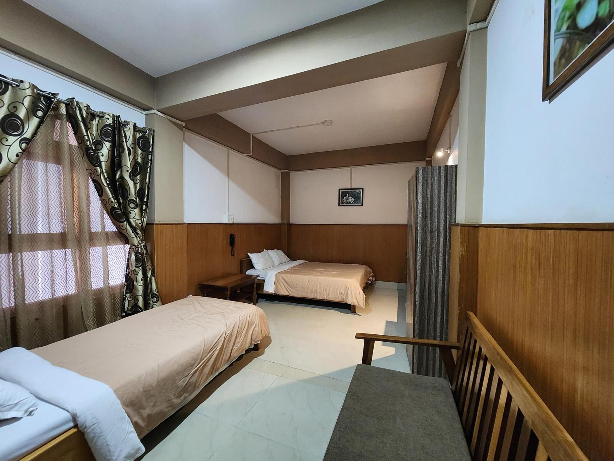 Hotel The Oak タワン エクステリア 写真