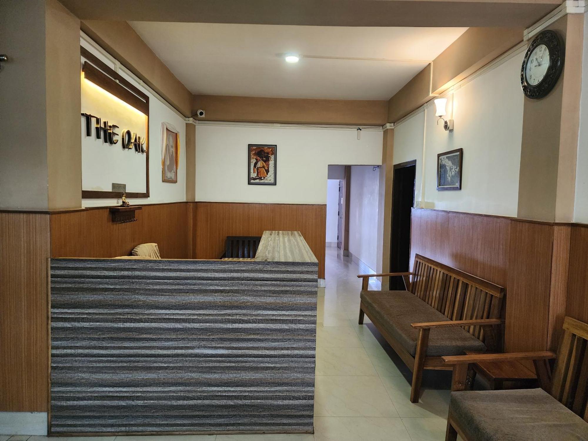 Hotel The Oak タワン エクステリア 写真